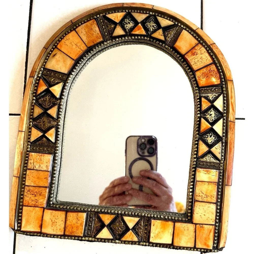 Moroccan Mirror Brass Camel Bone Wood Arched Vintage 10.5 x 9.5" - Picture 3 of 10